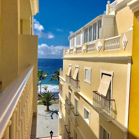 Apartamentos El Faro Puerto De Naos Bagian luar foto
