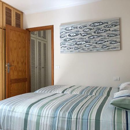 Apartamentos El Faro Puerto De Naos Bagian luar foto
