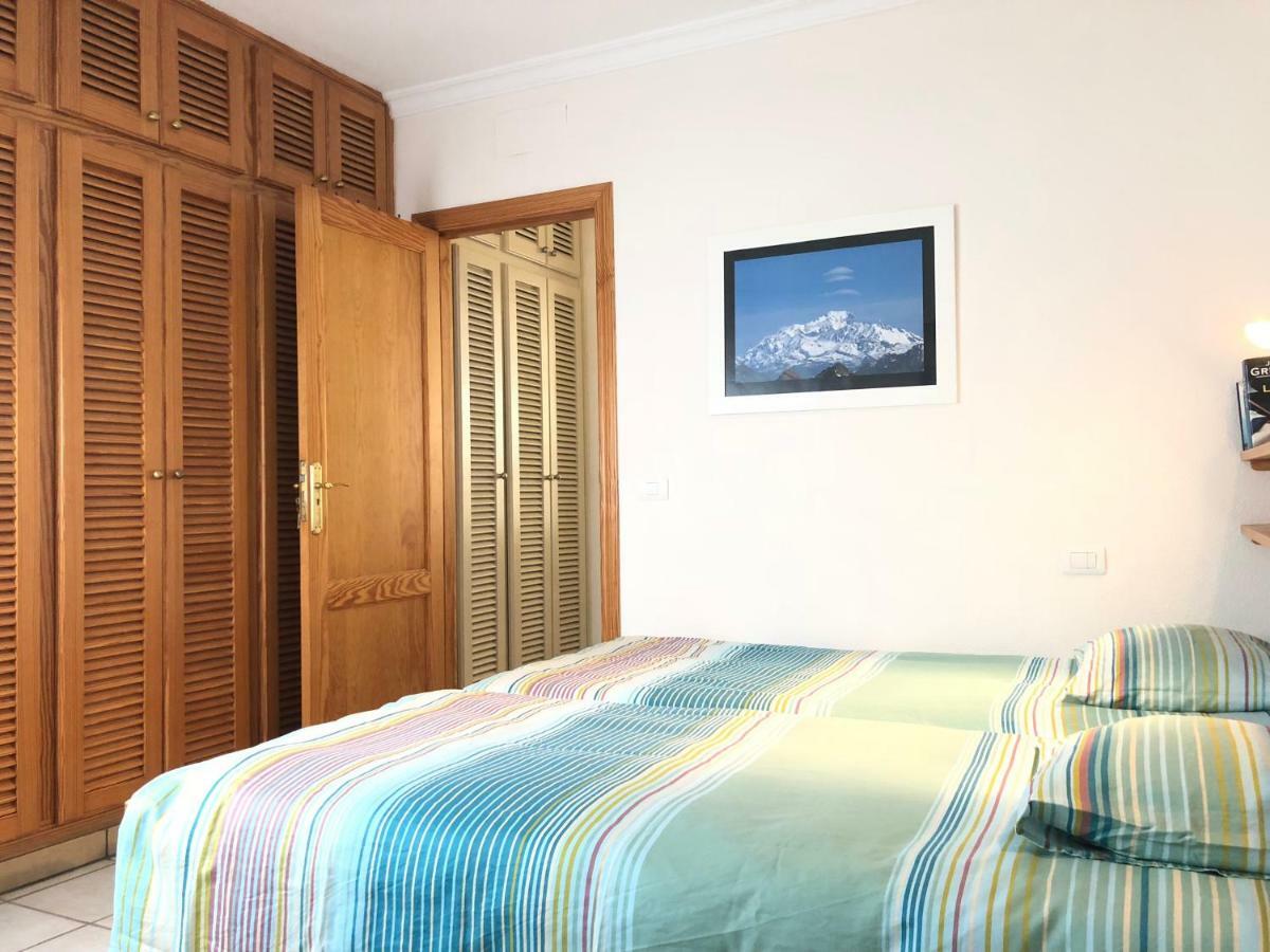 Apartamentos El Faro Puerto De Naos Bagian luar foto